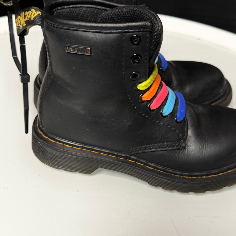 Dr. Martens Kids Black Boots with Colorful Laces - Picture 6 of 6